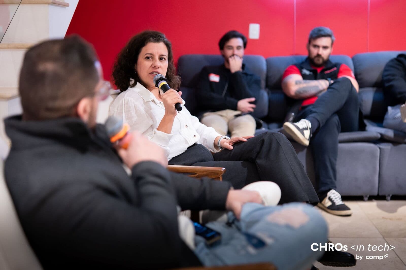 Roda de conversa entre membros da comunidade